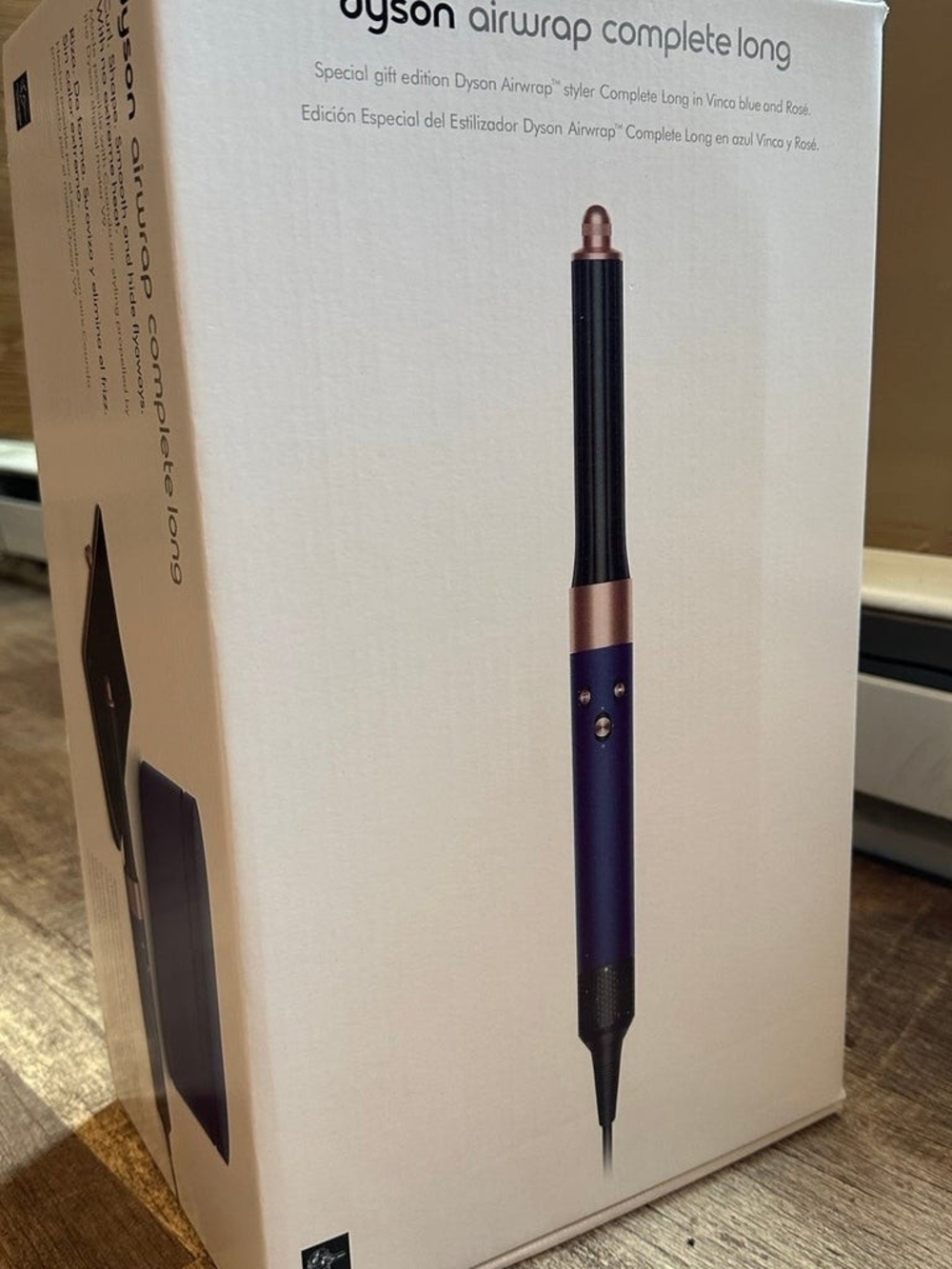 Dyson Airwrap™ multi-styler Complete Long in Vinca blue and Rosé